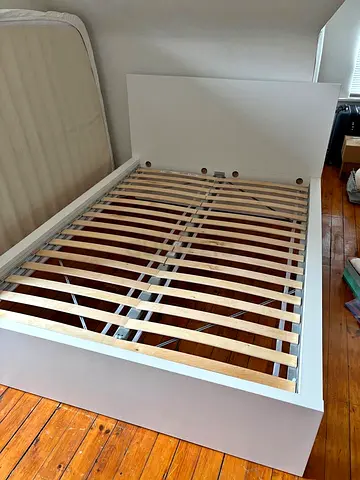Ikea Queen Bed With Ikea Mattress 160x200cm