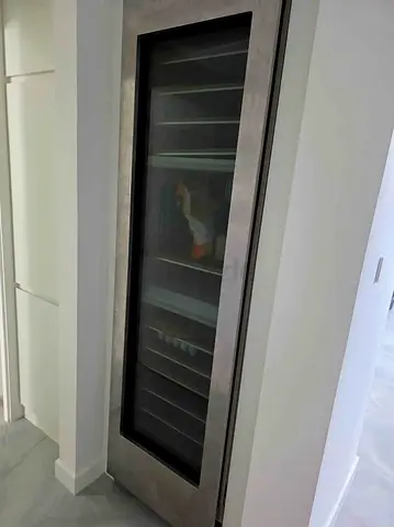 Miele Built_in wine fridge