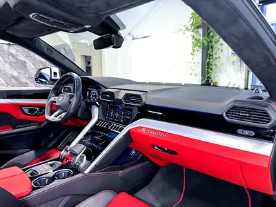 2019 Lamborghini URUS — миниатюра 13