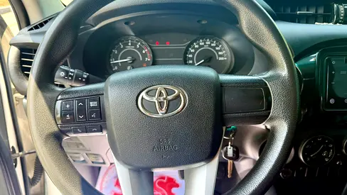 صورة 10 لـ 2023 Toyota HILUX