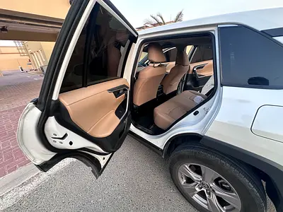 2024 Toyota RAV 4 照片 3