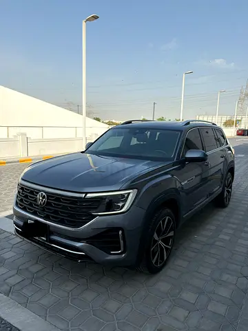 Volkswagen Teramont R-Line 2.0 L 2024 GCC Specs | Full Option 7-Seater | Excellent Condition