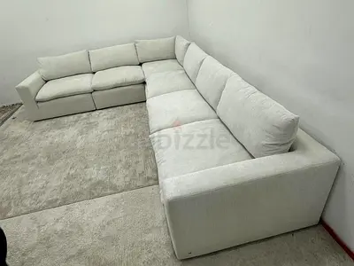Looks like new condition the one brand modular sofa