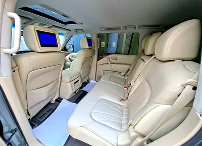 2017 Infiniti QX80 — фото 10