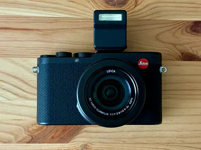 Leica D-lux 8