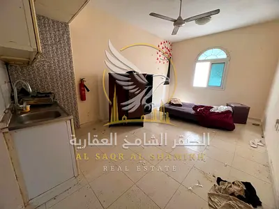 استوديو بمنطقة الناصرية للايجار مساحة واسعة تكييف مركزي تشطيبات نظيفة في بناية عائلي جاهز للسكن و قريب من الخدمات العامة