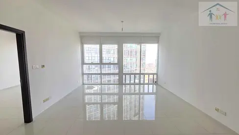 طابق مرتفع غرفة نوم واحدة | 728 قدم مربع | مطبخ مفتوح | أبراج هورايزن | شاغرة