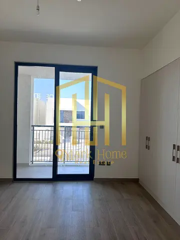 Hot Deal | Prime Area | Vacant