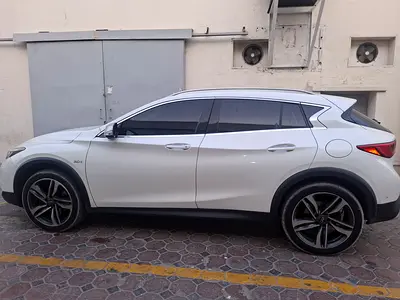 2018 Infiniti Q30 照片 7
