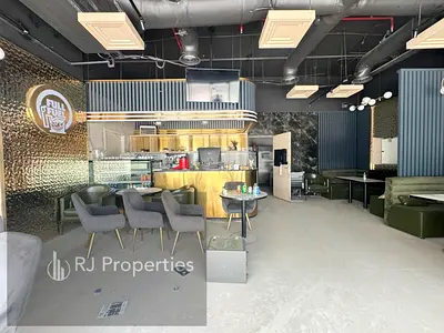 30 days free luxury shop prime location with Gas connection Business area ready to move only jest 175k