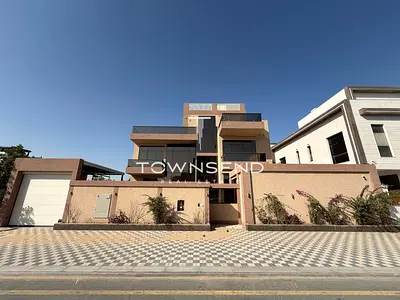 Custom Build | Private Pool | Luxury Living