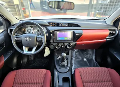 صورة 10 لـ 2026 Toyota HILUX