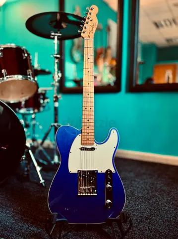 Fender American Ultra Telecaster – Cobra Blue