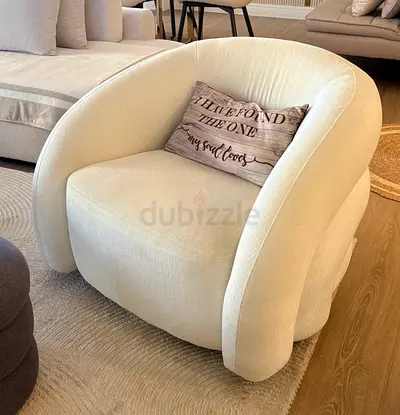 Cream Curved Barrel Armchair - Modern Upholstered Accent Chair