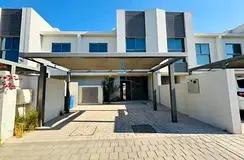 Best Value | Spacious Layout | Prime Middle Unit