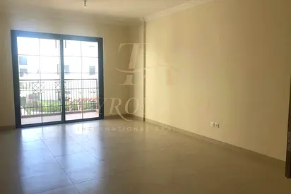 2 bedroom + store | Vacant | Community View