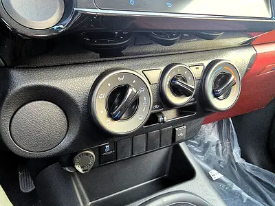 صورة مصغرة 17 لـ 2026 Toyota HILUX