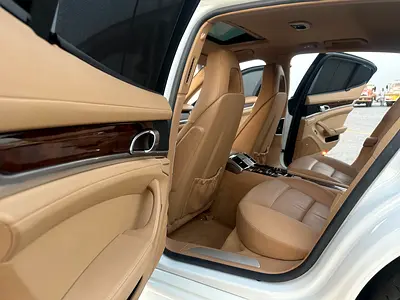 صورة مصغرة 8 لـ 2013 Porsche PANAMERA