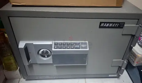 Safe lockers for sale
