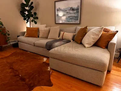Crate and barrel lounge deep Sectional sofa