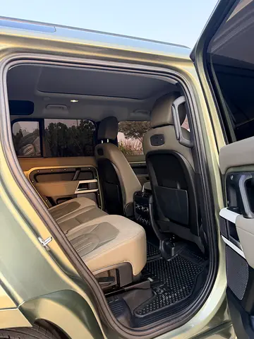 Land Rover Defender 110 SE P400, миниатюра 9
