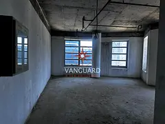 HIGH FLOOR OFFICE SPACE | SHELL AND CORE