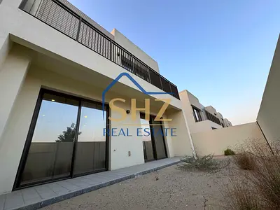Single Row | Upgraded | Landscaped | Vacant Soon