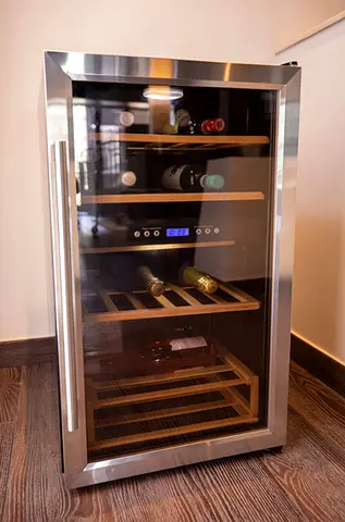 Hoover dual zone temperature wine fridge 40 bottles
