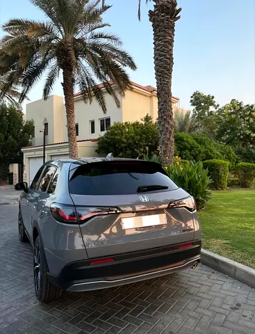 صورة 7 لـ 2024 Honda HR-V