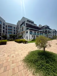 Pay a 25% down payment, take possession of the property, and pay the balance in installments over 5