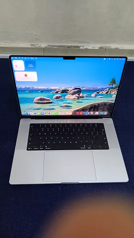 MacBook pro 16 inch M4 Max 64/4TB