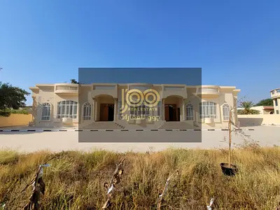 Practical design suitable for large families, offering privacy and spacious outdoor areas.