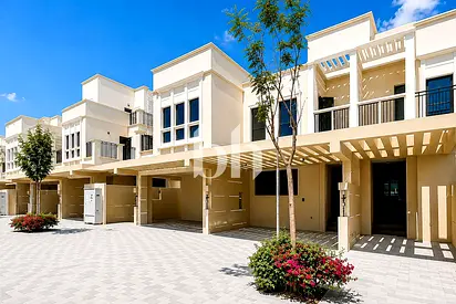 Premium Living | 3 Parking Spaces | Study