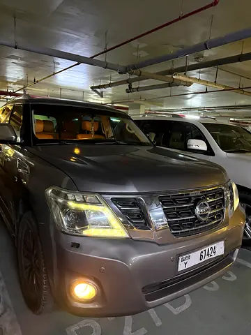 Nissan Patrol 2014 Platinum GCC Specs - Original Paint. Well Maintained