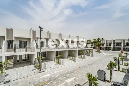 Townhouse | Unfurnished | Near Downtown