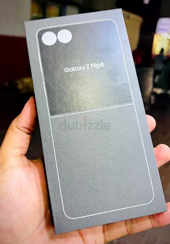 Samsung Galaxy Z Flip 8 5G | 256Gb