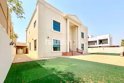 Massive Size Villa | Huge Gardens