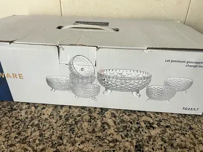 Glass serving bowls set (new in box)