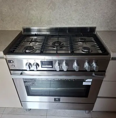Electrolux 5-Burner Full Gass With Fan Oven Cooking Range 90x60 CM