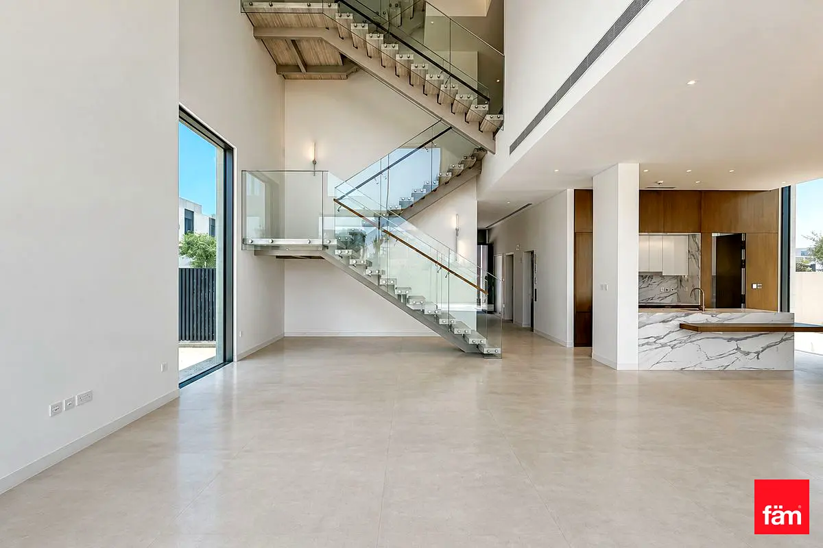 gallery-tour