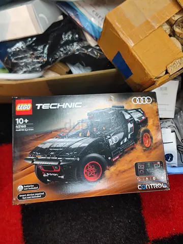 LEGO Audi RS Q e-tron (42160)