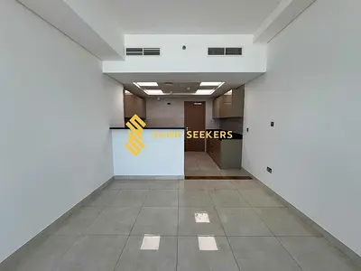 Spacious 2BR | Urban Elegance | Corniche Living