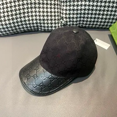 Black Gucci GG baseball cap