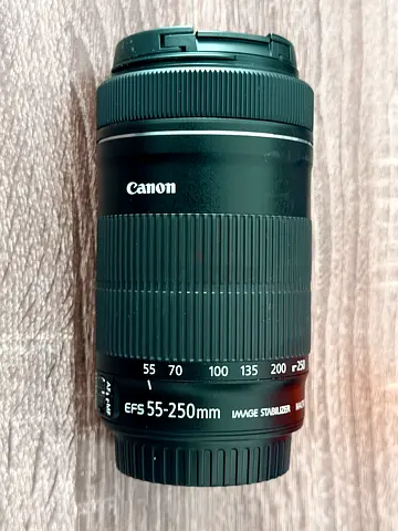 Canon Compact Telephoto Lense EF-S 55-250MM F/4-5.6 IS STM