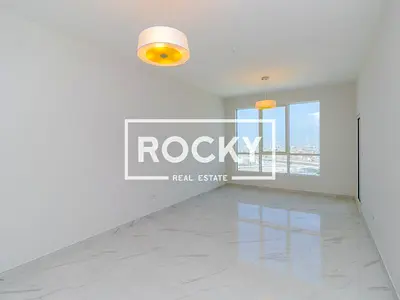SPACIOUS 1BR + STORE + BALCONY | HIGH FLOOR | STUNNING VIEW | NEAR MIRACLE GARDEN