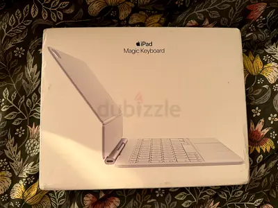 Apple Magic keyboard iPad Air 11 M4 white. English brand new condition 650 Dhs.