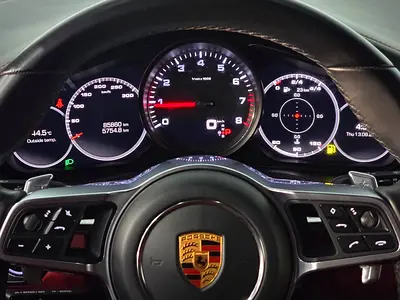 2019 Porsche CAYENNE — миниатюра 17