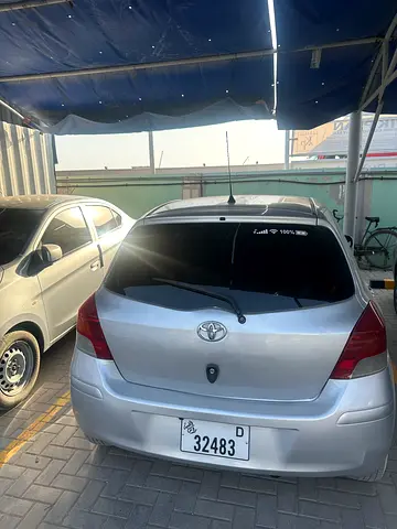 2010 Toyota YARIS 照片 8