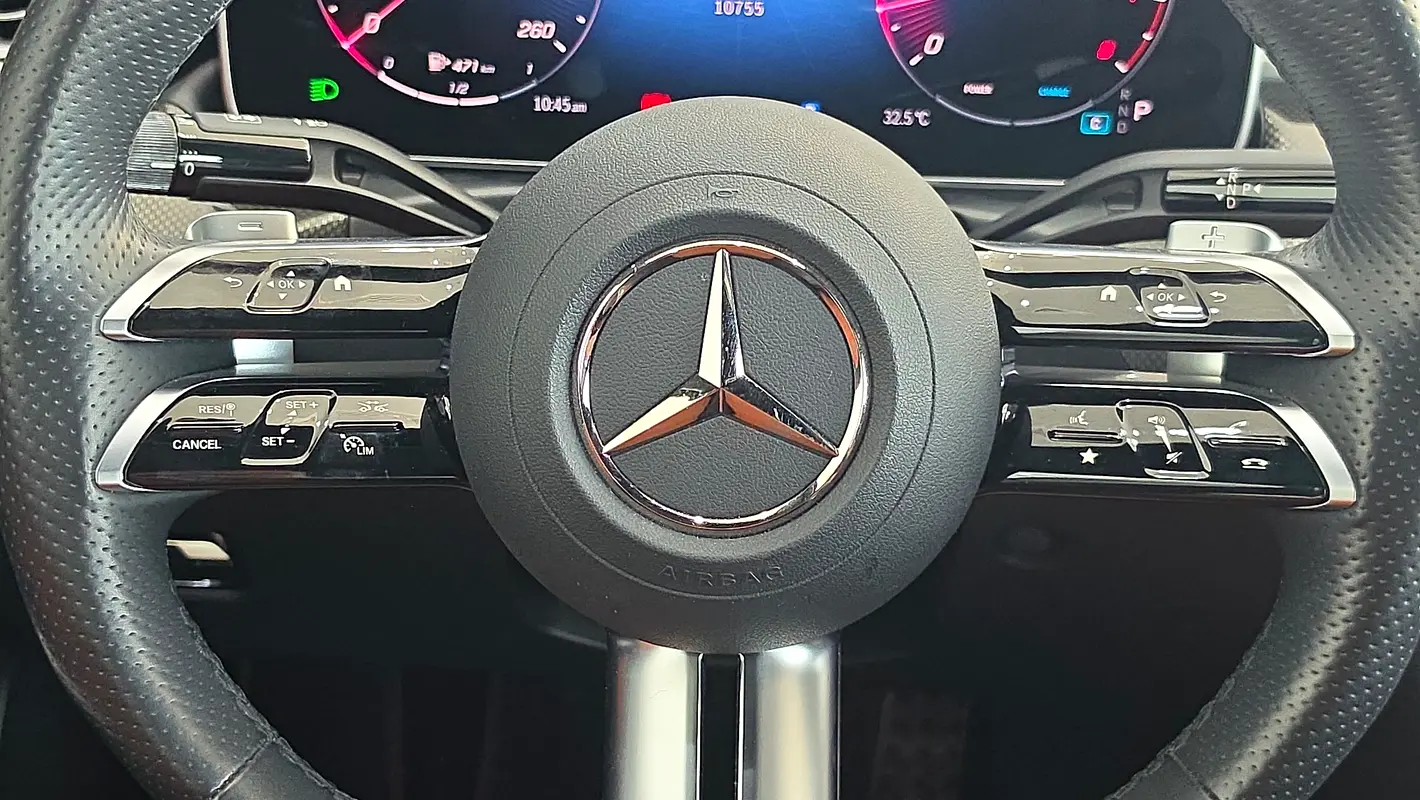 Mercedes-Benz C-Class 2025