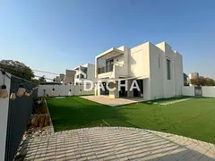 Corner Villa | Biggest Plot | Chiller Free